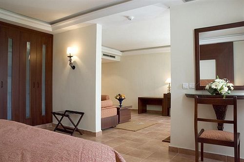 Golden Tulip Farah Khouribga Hotel Exterior foto
